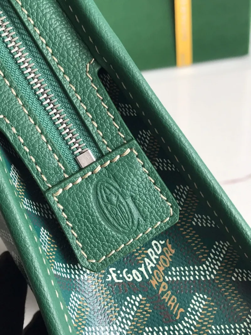Goyard Green Leather Clutch Bag - Image 6