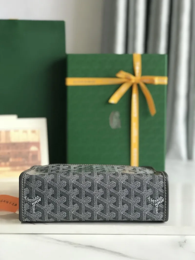 Goyard Dark Gray Clutch Bag - Image 5