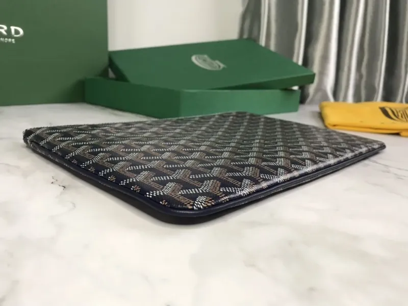 Alternative view of Goyard Clutch Bags-35