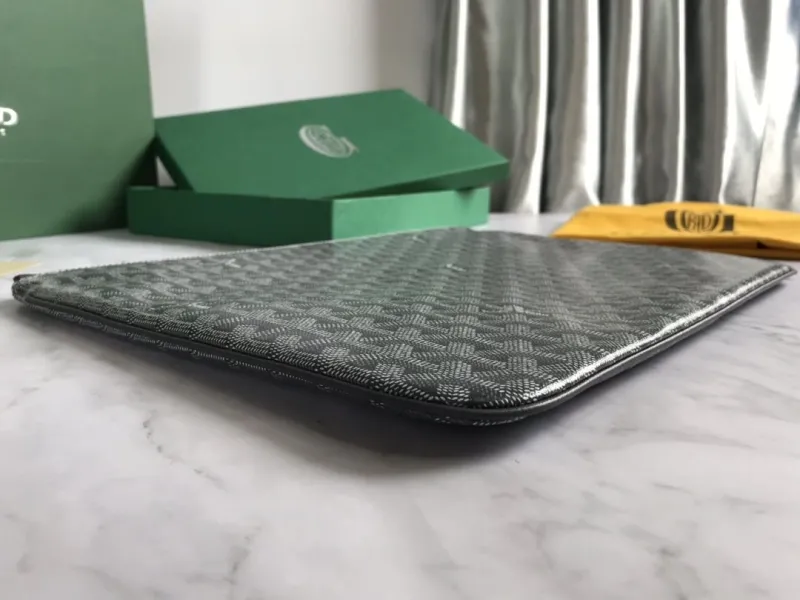 Alternative view of Goyard Clutch Bags-53