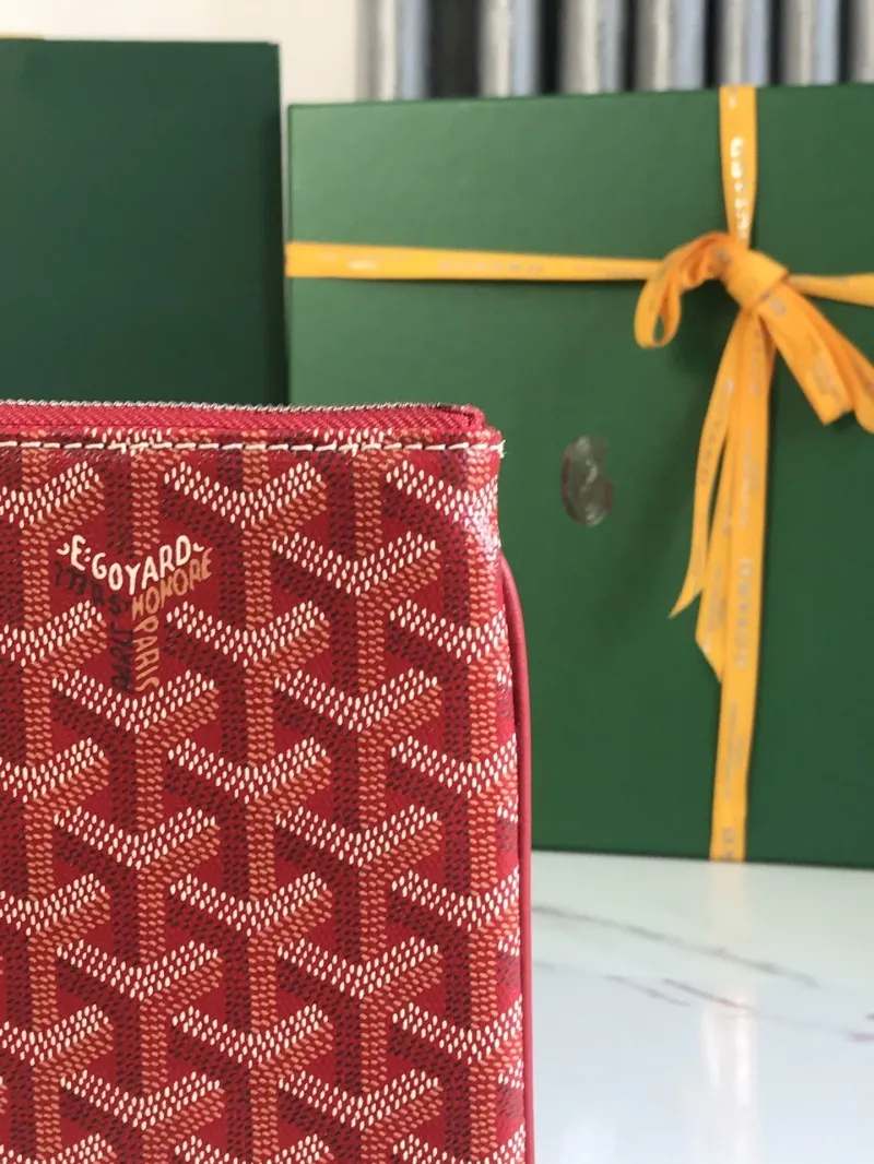 Goyard Red Zip Clutch Bag - Image 6