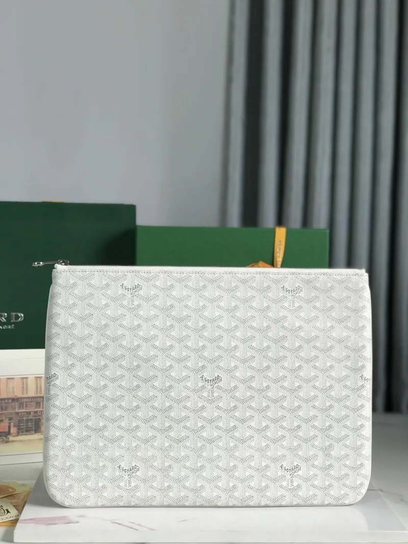 Goyard White Clutch Bag 70