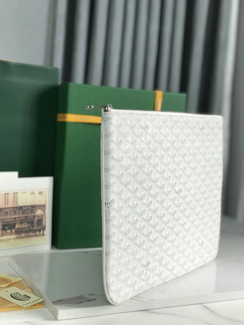Alternative view of Goyard White Clutch Bag 70
