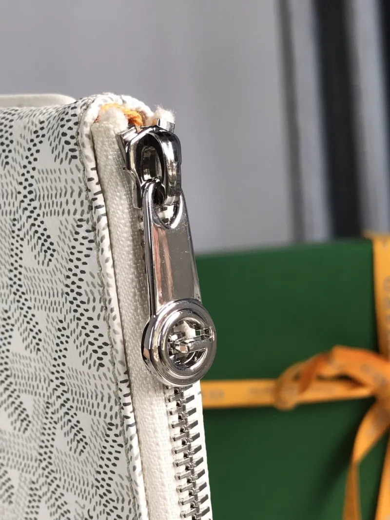 Goyard White Clutch Bag 70 - Image 4