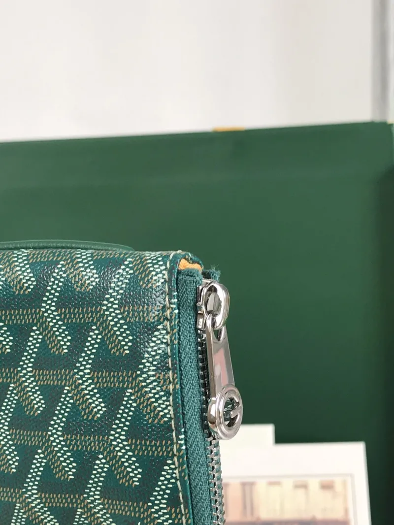 Goyard Green Zip Clutch Bag - Image 5