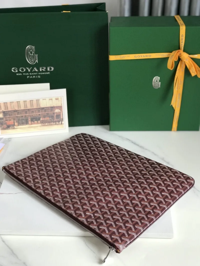 Goyard Burgundy Zip Clutch Bag - Image 5