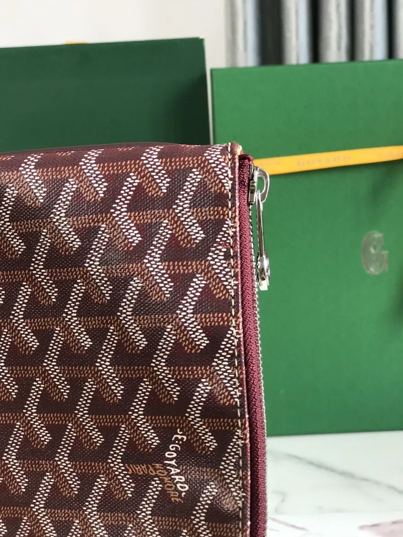 Goyard Burgundy Zip Clutch Bag - Image 6