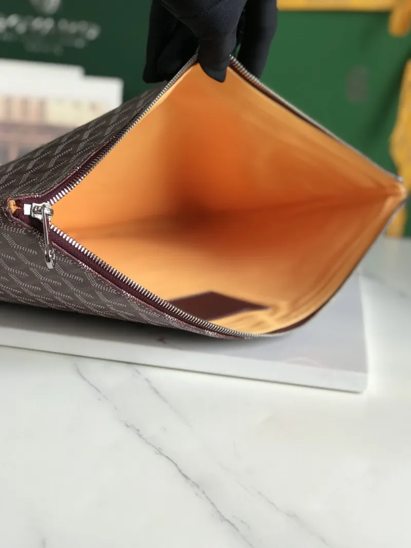 Goyard Burgundy Zip Clutch Bag - Image 7