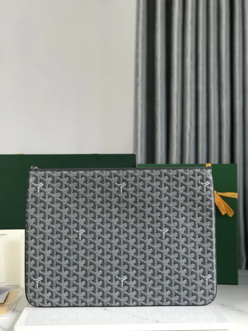 Goyard Gray Clutch Bag 82