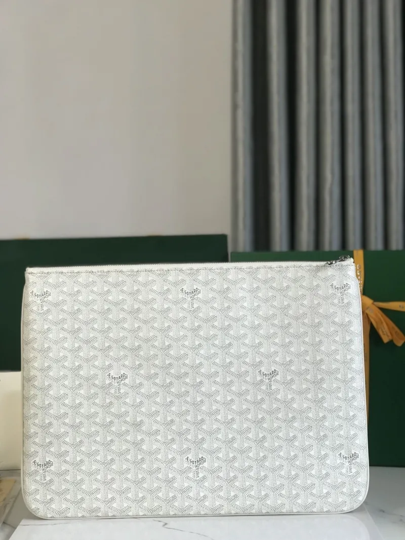Goyard White Clutch Bag 83