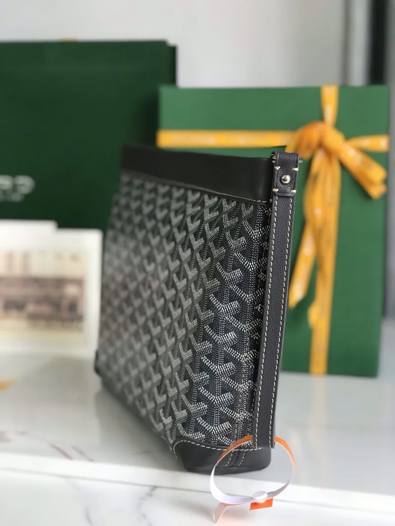 Goyard Gray Clutch Bag Model 84 - Image 4