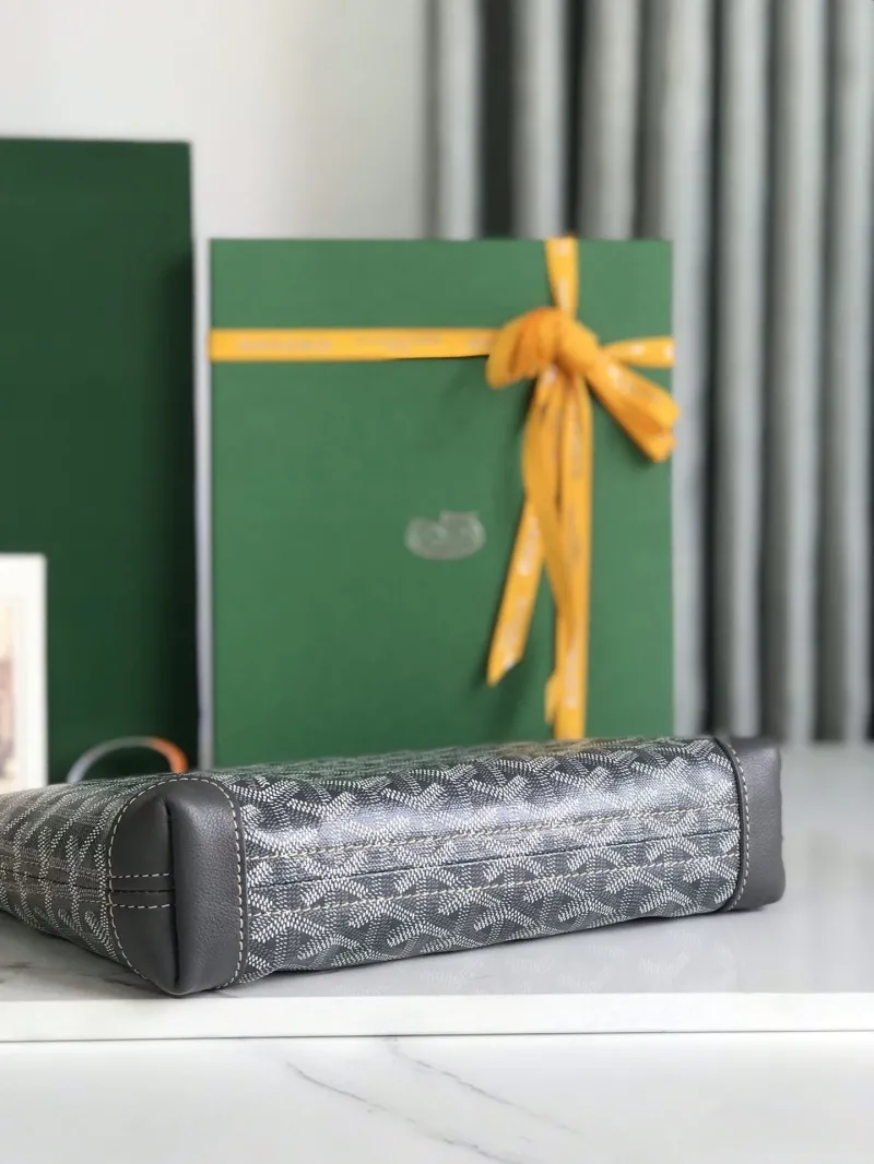 Goyard Gray Clutch Bag Model 84 - Image 6