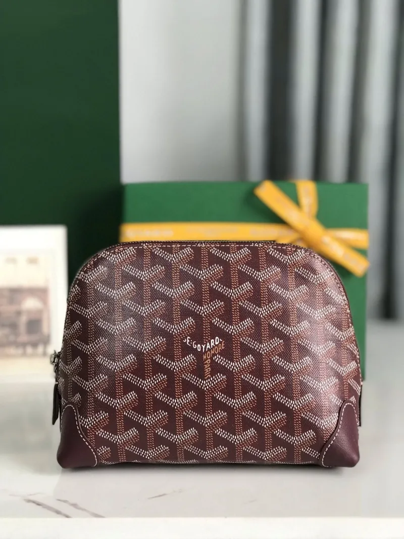 Goyard Luxury Burgundy Clutch Bag