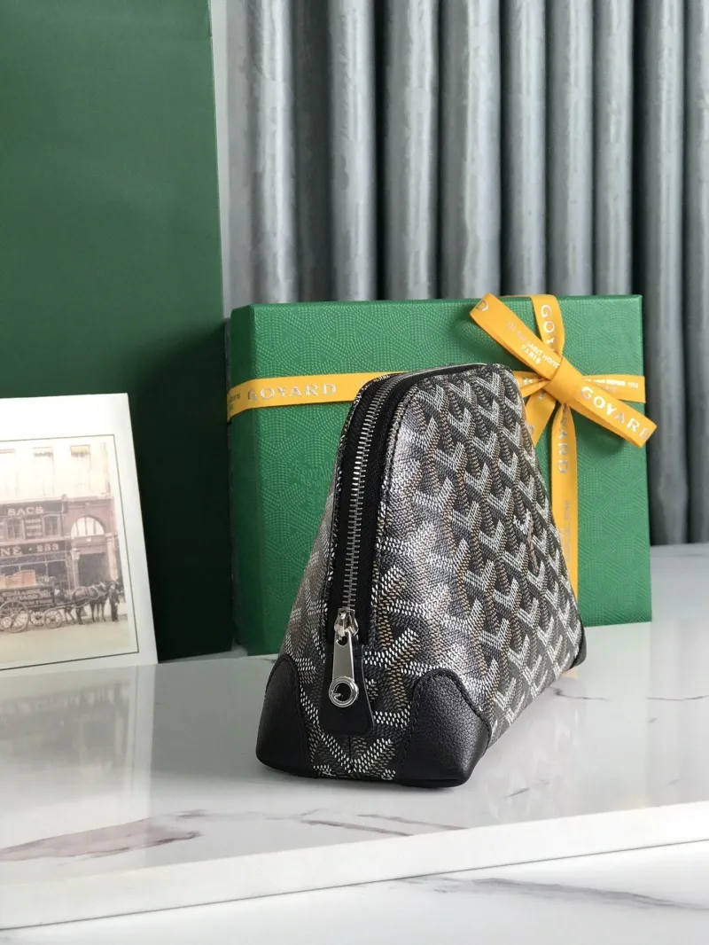 Goyard Black Dome Clutch Pouch - Image 3