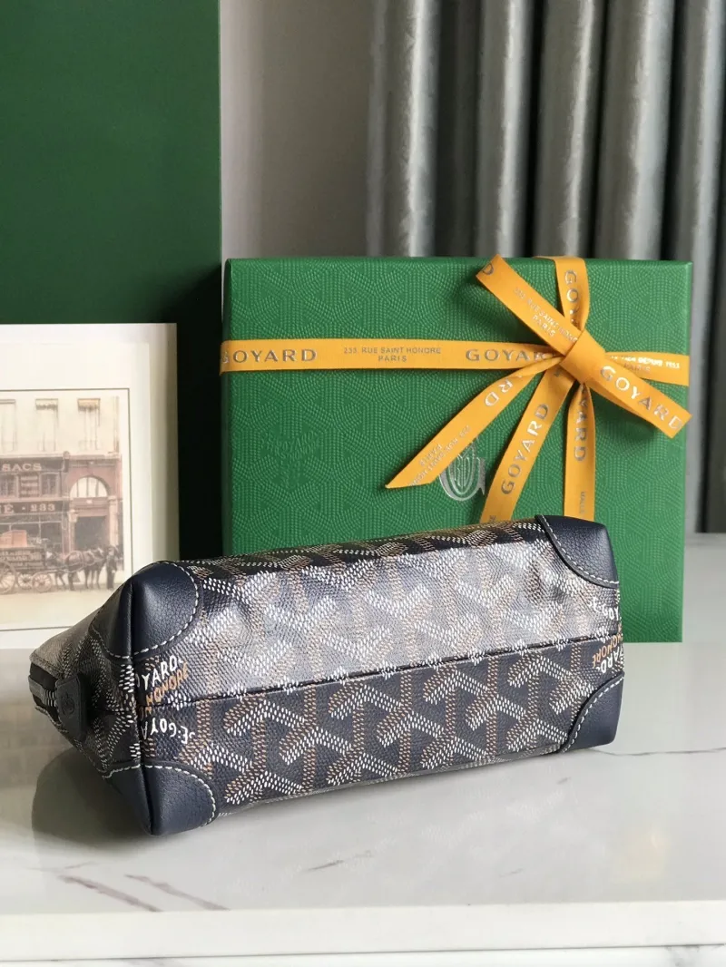 Goyard Signature Navy Clutch Bag - Image 5