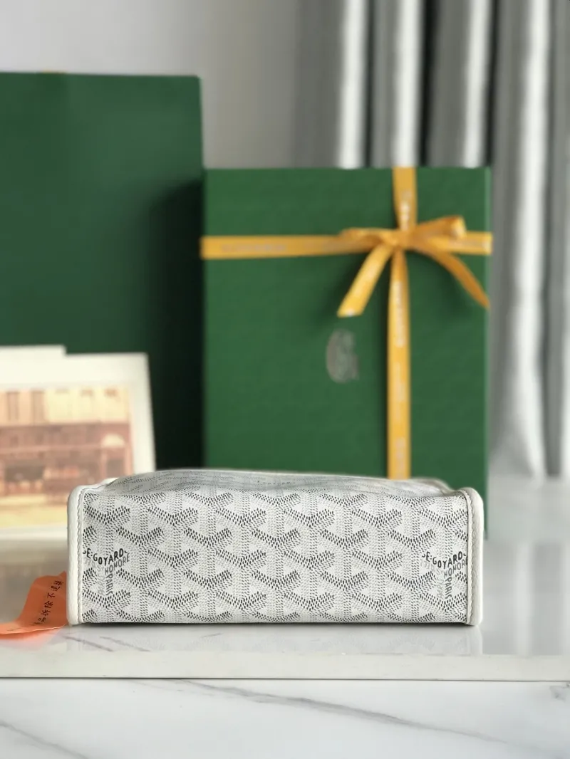 Goyard White Clutch Bag 109 - Image 4