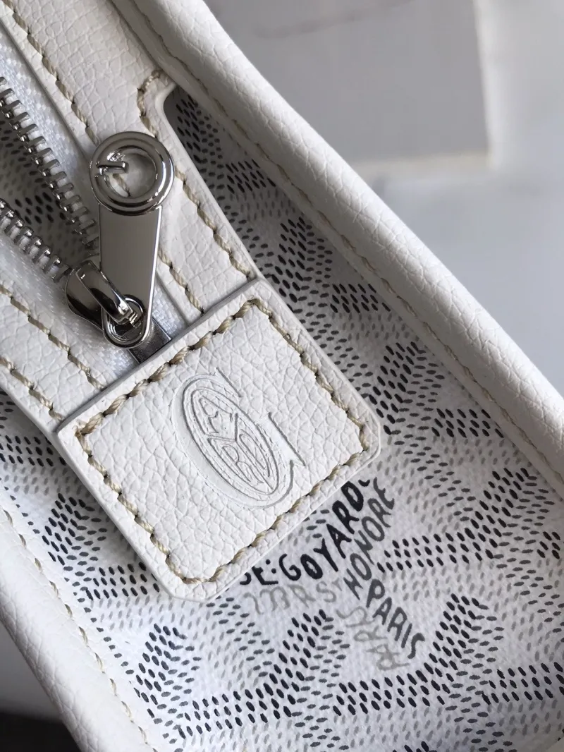 Goyard White Clutch Bag 109 - Image 7
