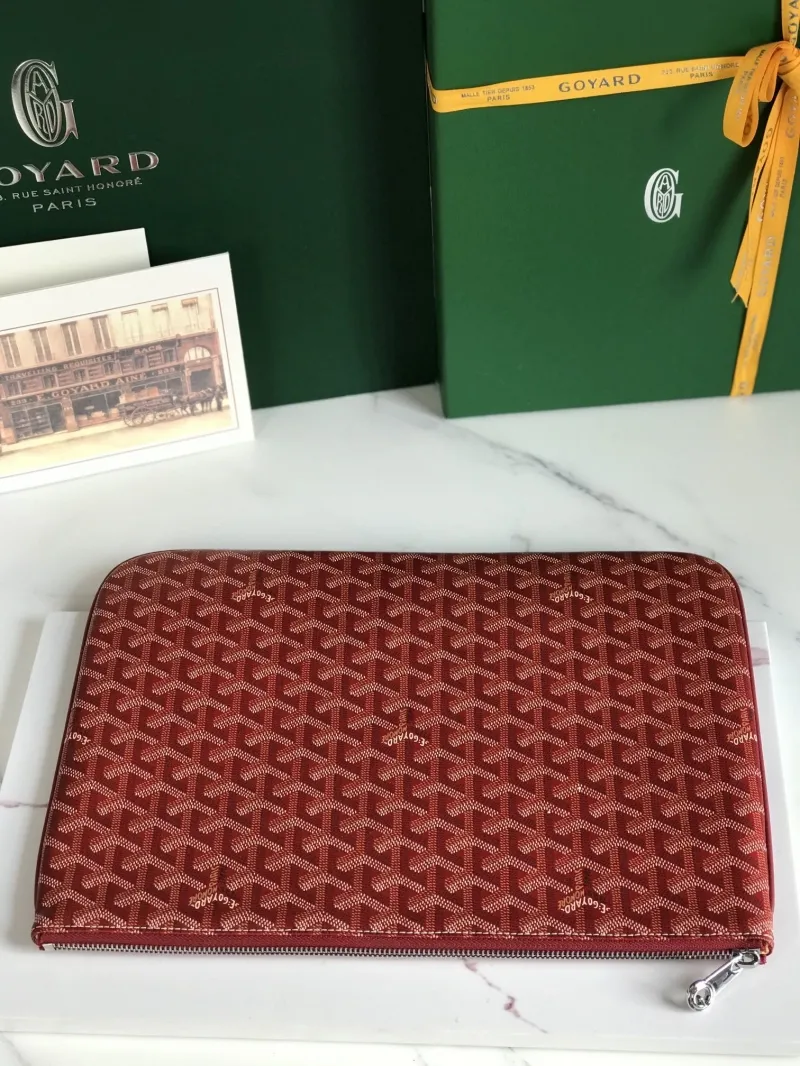 Goyard Red Zip Clutch Bag - Image 4