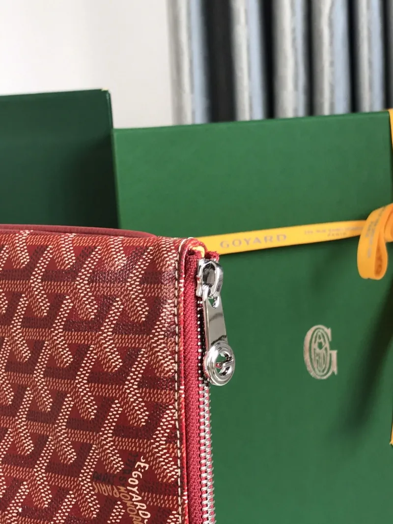 Goyard Red Zip Clutch Bag - Image 6