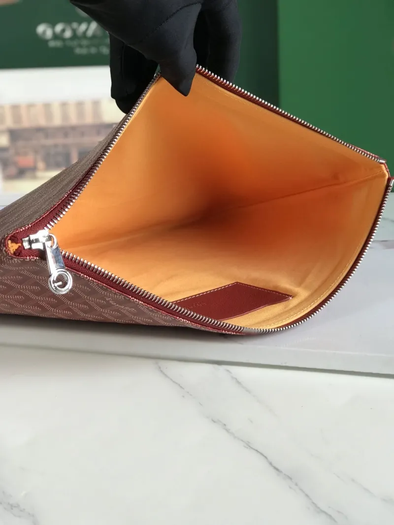 Goyard Red Zip Clutch Bag - Image 9