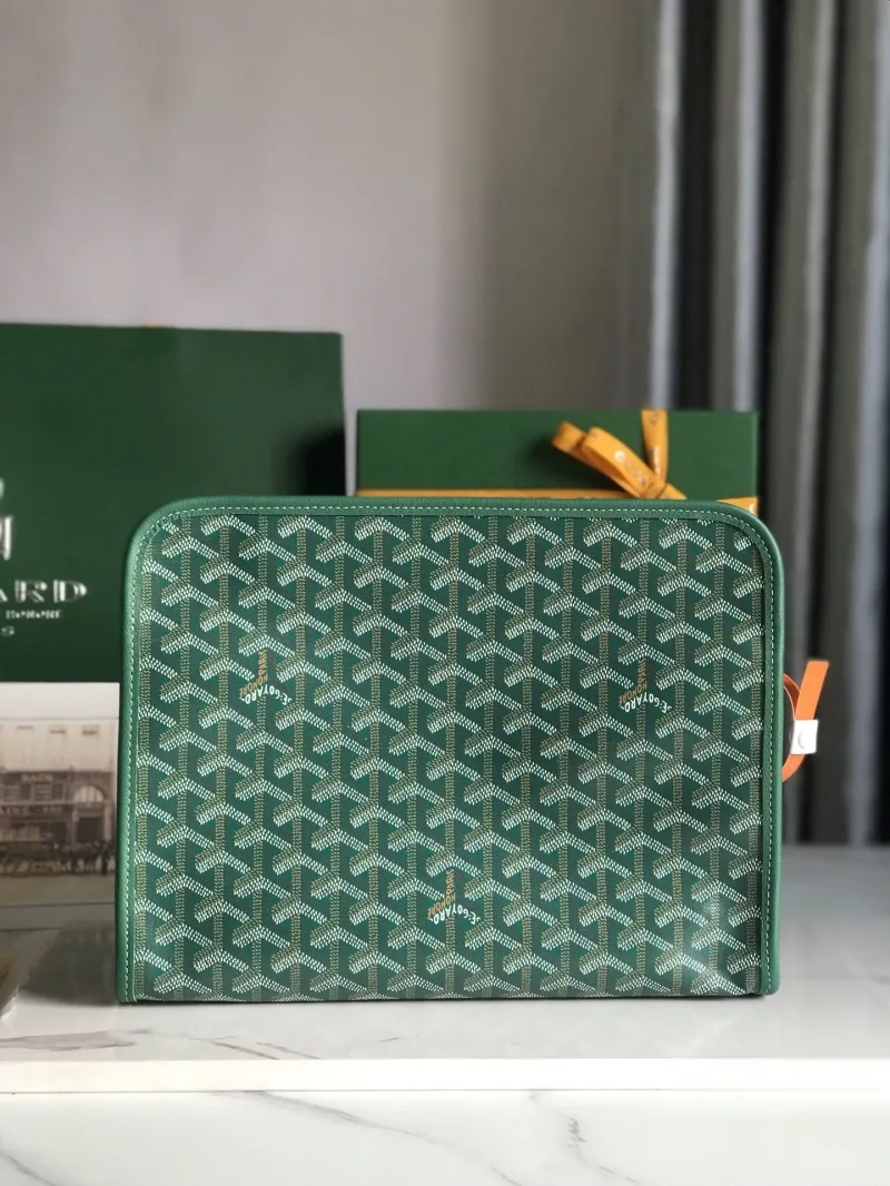 Alternative view of Goyard Green Clutch Bag 174