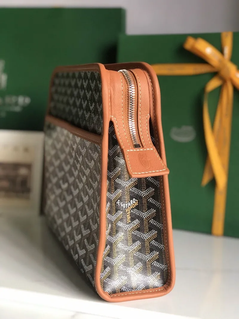 Goyard Black and Tan Clutch Bag - Image 3