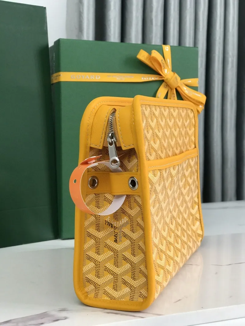 Goyard Luxury Yellow Clutch Bag - Image 4
