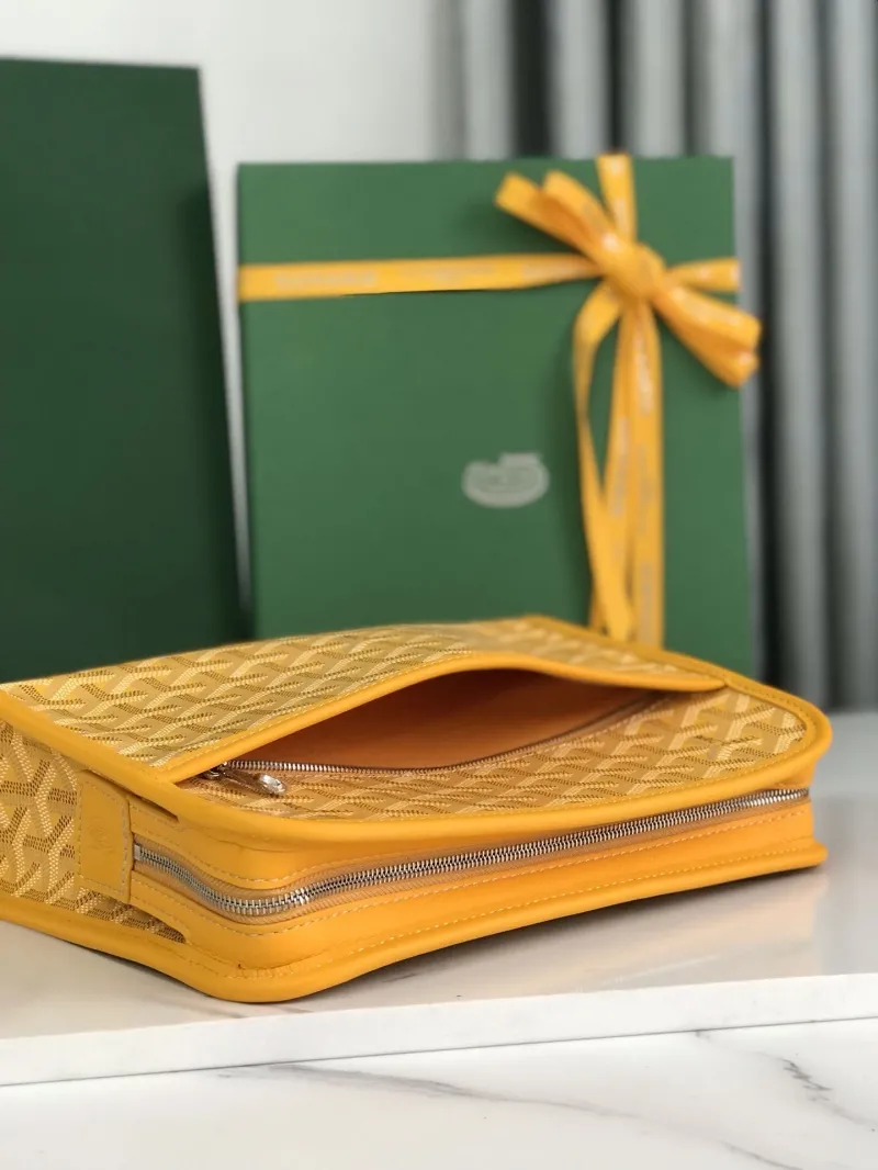 Goyard Luxury Yellow Clutch Bag - Image 6