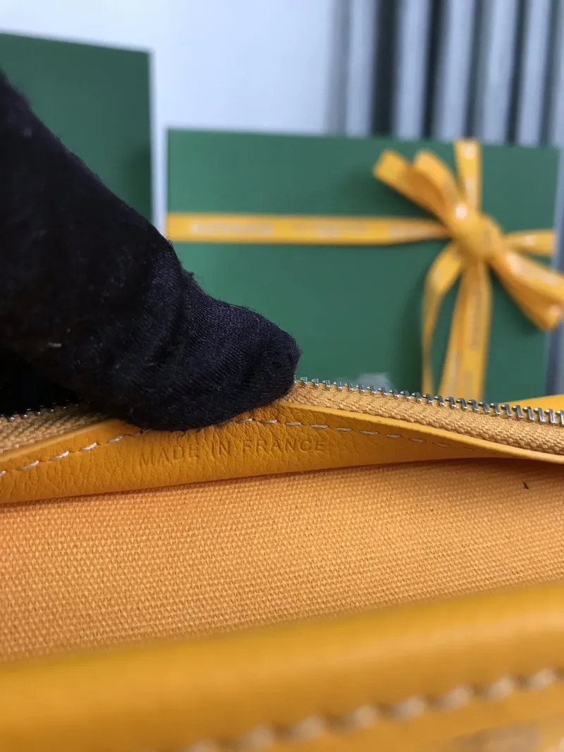 Goyard Luxury Yellow Clutch Bag - Image 8