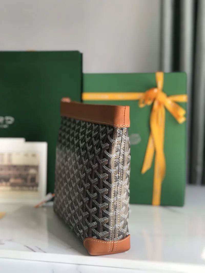 Goyard Black and Tan Clutch Bag - Image 3