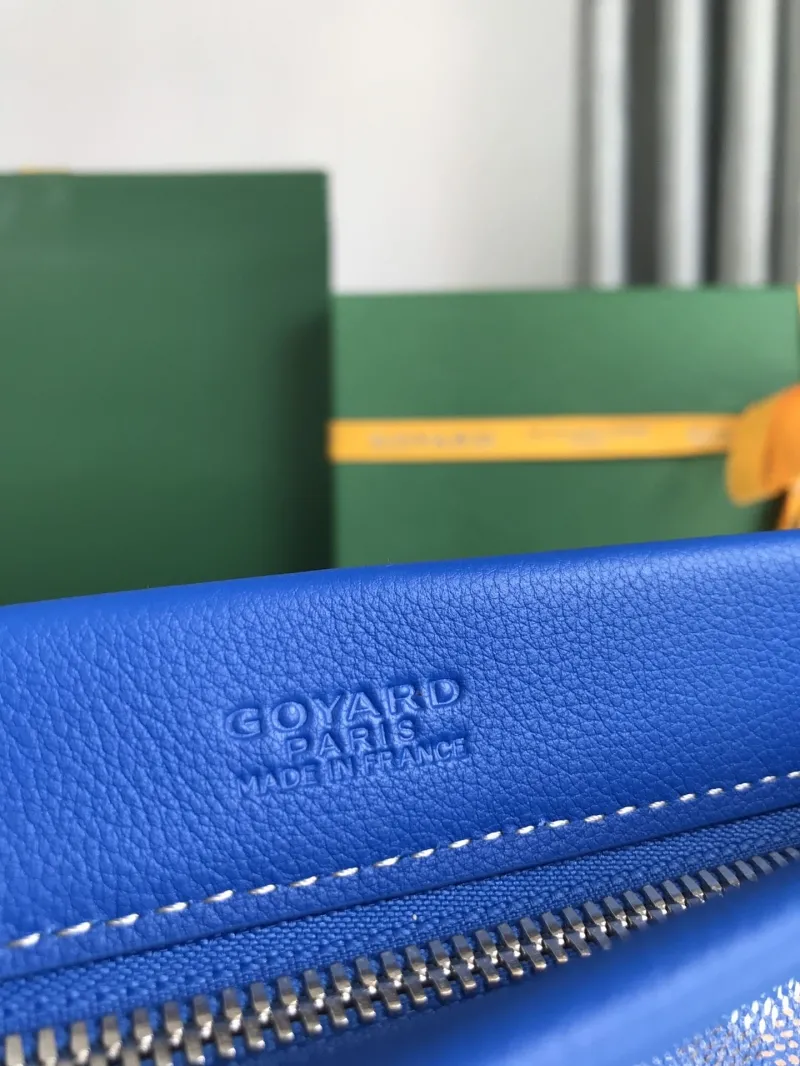 Goyard Blue Clutch Bag with Wrist Strap - Image 8
