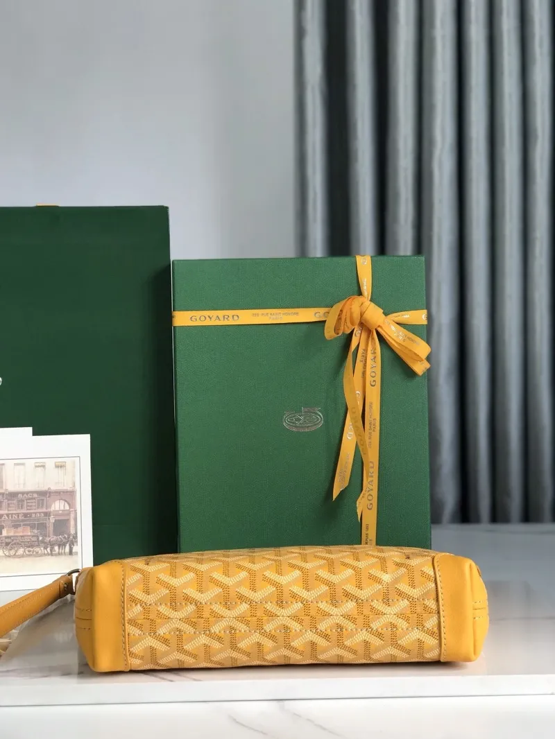 Goyard Yellow Wrist Clutch Bag - Image 4