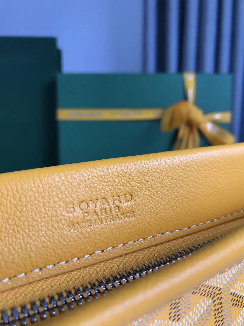 Goyard Yellow Wrist Clutch Bag - Image 9