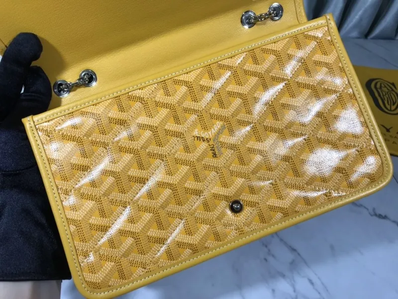 Alternative view of Goyard Yellow Chain Clutch Bag