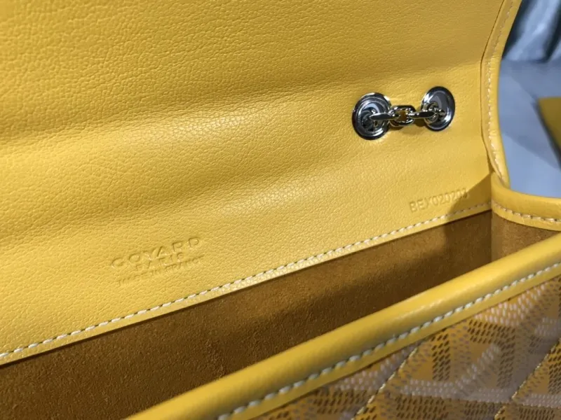 Goyard Yellow Chain Clutch Bag - Image 5