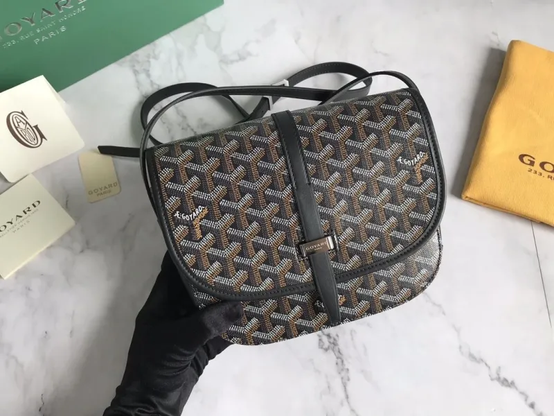Goyard Black Crossbody Saddle Bag - Image 5