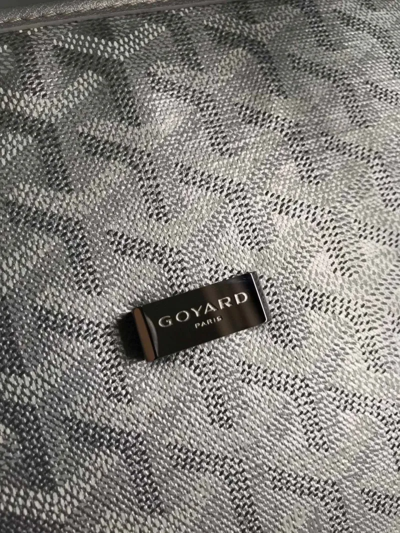 Goyard Silver Crossbody Satchel Bag - Image 7