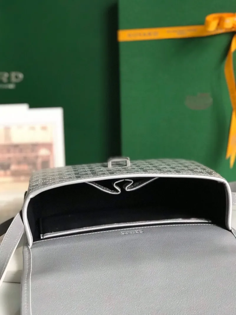 Goyard Silver Crossbody Satchel Bag - Image 8