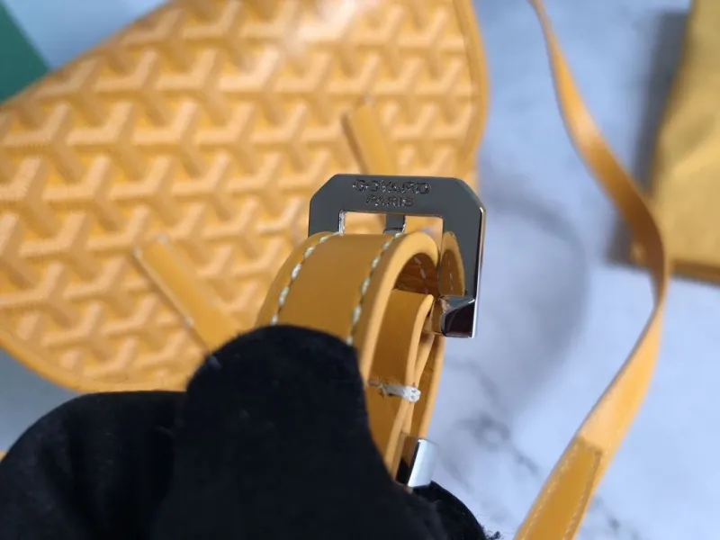Goyard Yellow Crossbody Satchel Bag - Image 8
