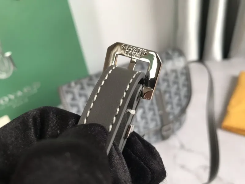 Goyard Gray Crossbody Satchel Bag 68 - Image 7