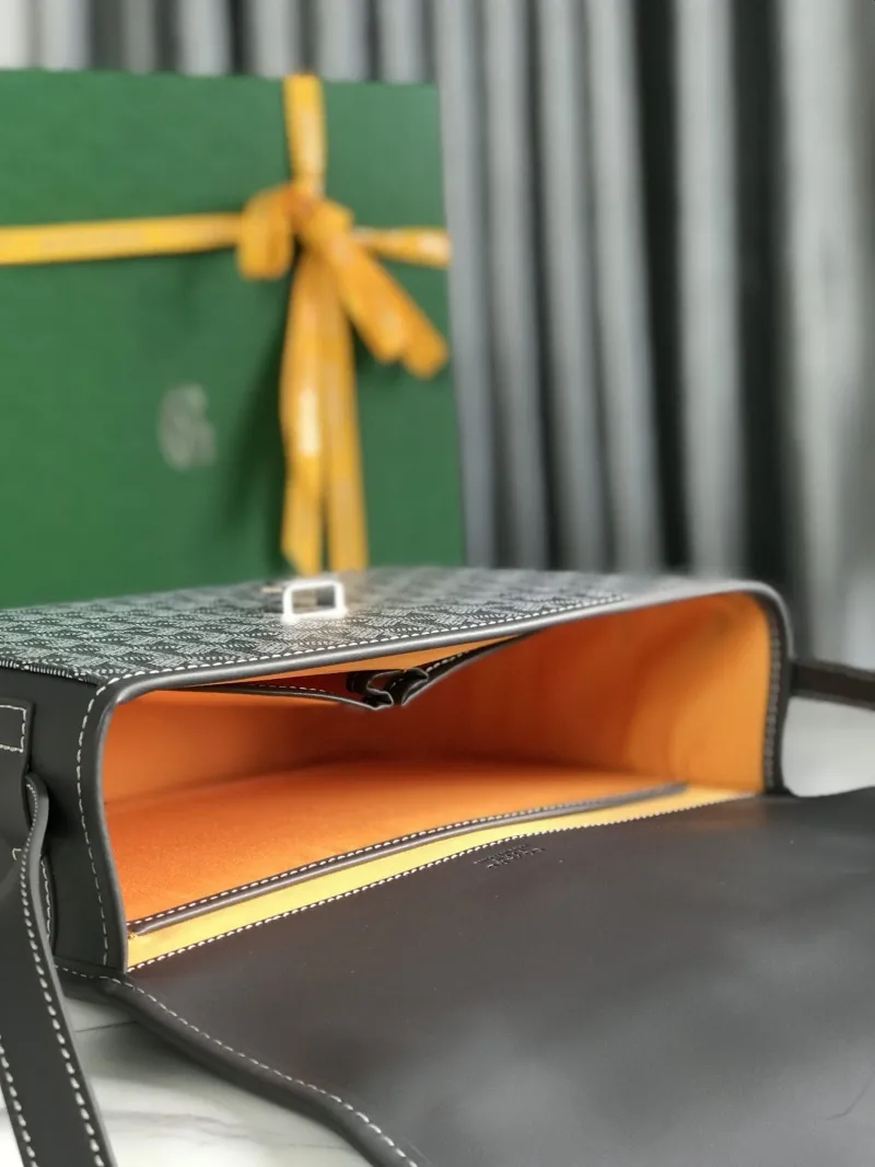 Goyard Gray Crossbody Satchel Bag - Image 8
