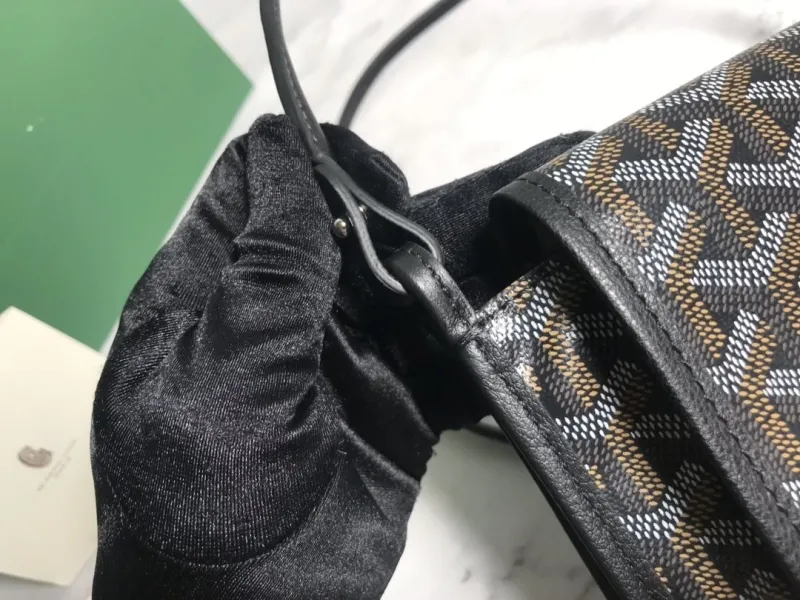Goyard Black Crossbody Satchel Bag - Image 4