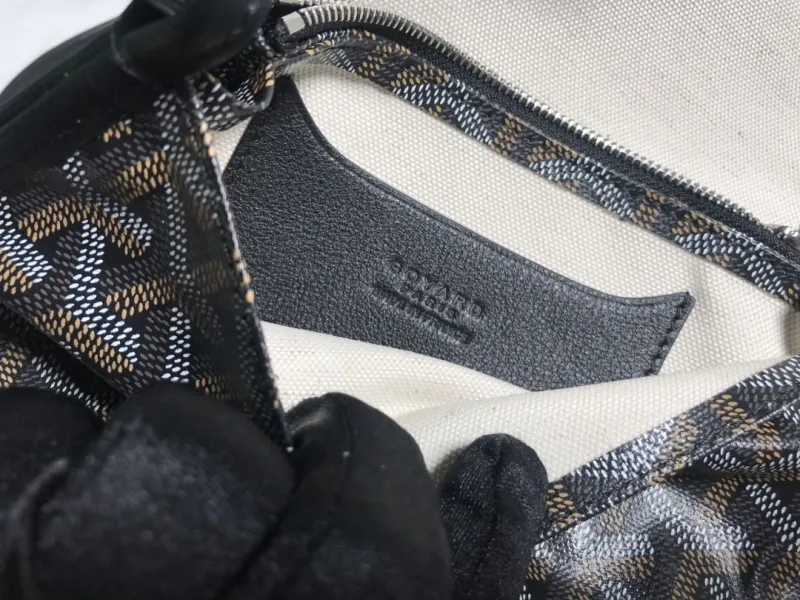 Goyard Black Crossbody Satchel Bag - Image 7