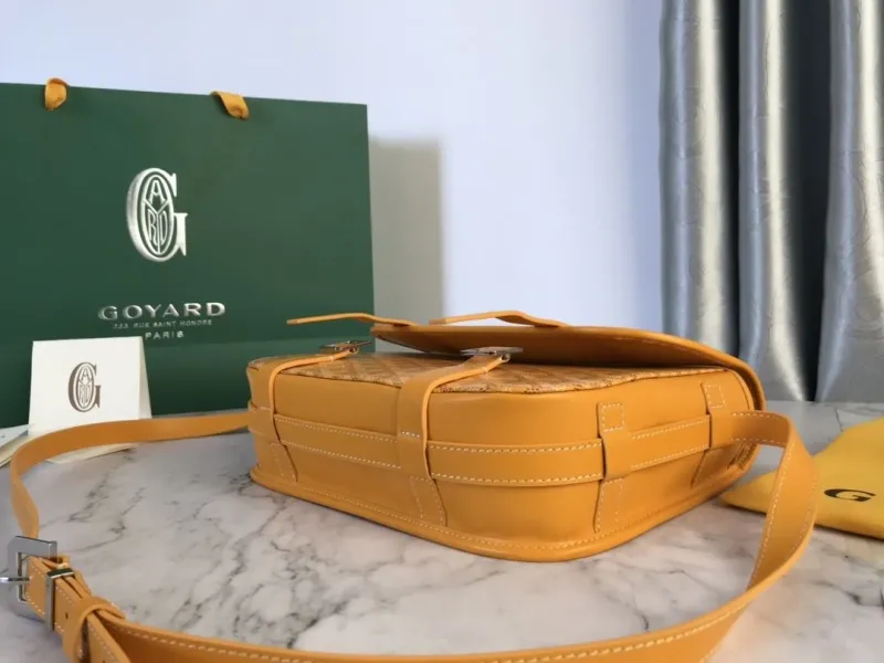 Goyard Yellow Messenger Satchel Bag - Image 4