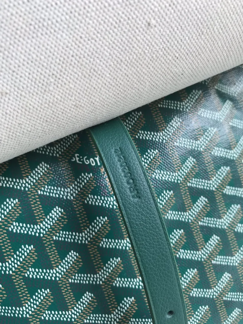 Goyard Green Messenger Bag - Image 7