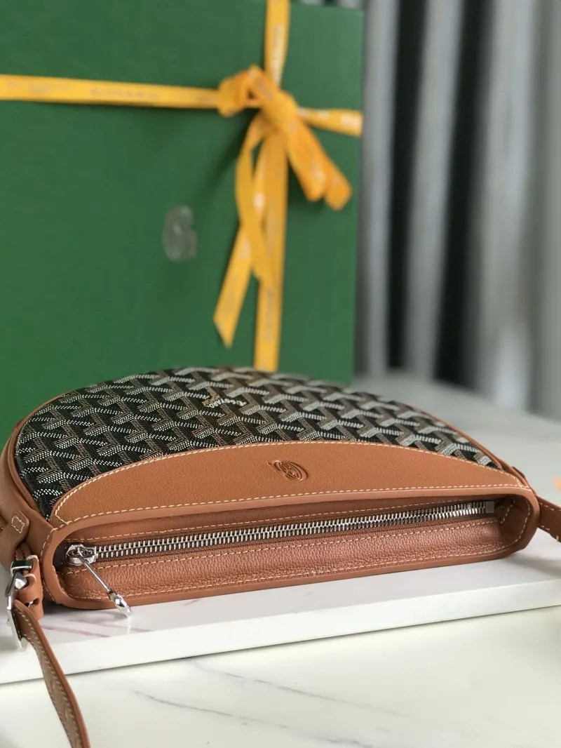 Goyard Tan Black Saddle Crossbody Bag 216 - Image 5