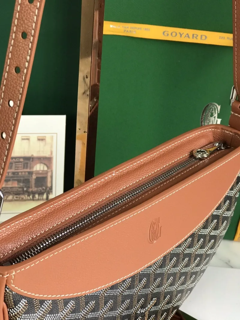 Goyard Tan Black Saddle Crossbody Bag 216 - Image 9