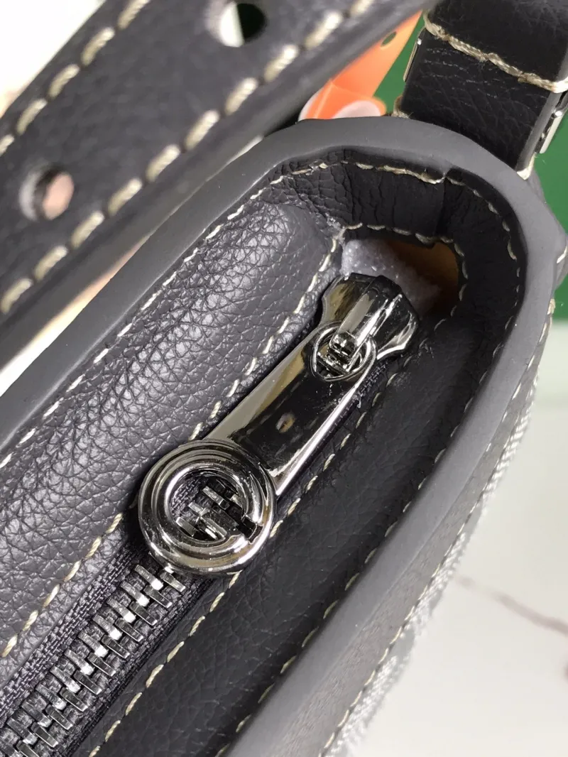 Goyard Gray Crossbody Satchel Bag - Image 8