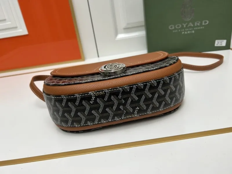 Goyard Brown Black Crossbody Saddle Bag 353 - Image 6
