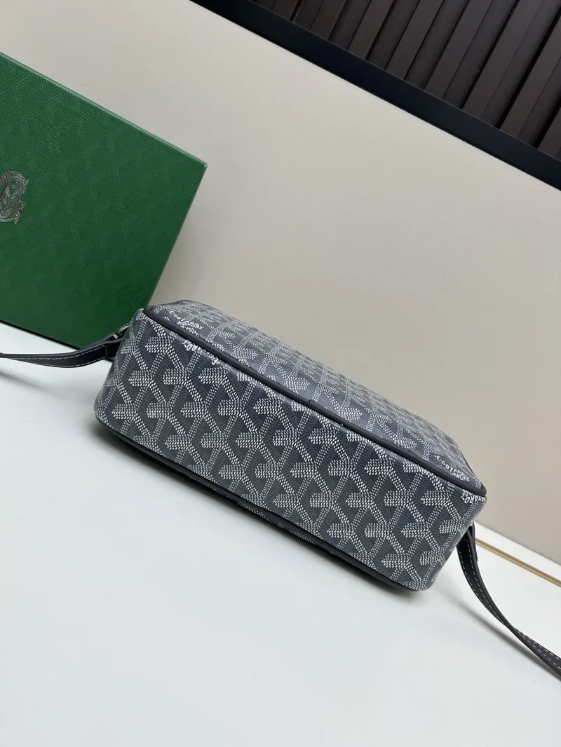 Goyard Gray Crossbody Satchel Bag - Image 4